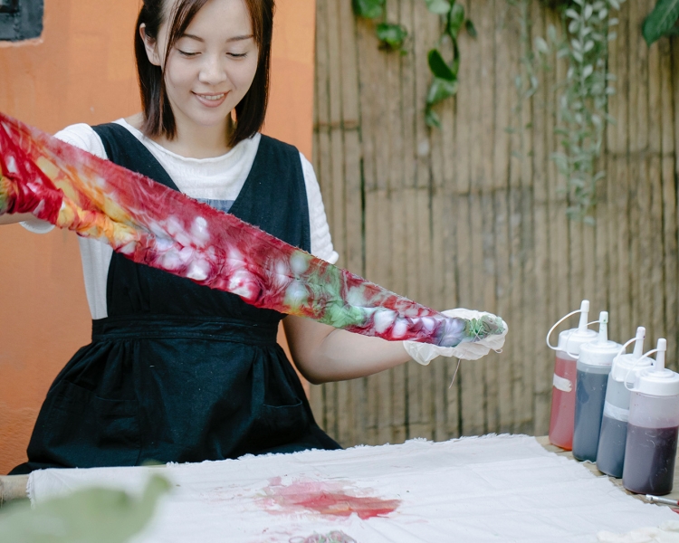 All the basics you need to know for how to tie dye