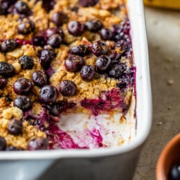 Baked Oatmeal Recipe with Blueberries and Bananas