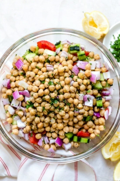 Healthy Chickpea Salad with Cucumbers and Tomatoes