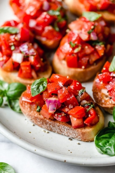 Bruschetta with Tomato and Basil