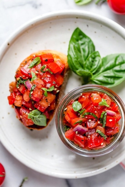 Bruschetta with Tomato and Basil