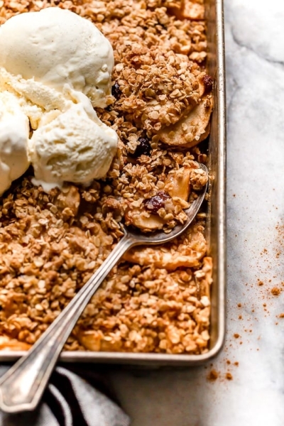 Cinnamon Apple Crisp