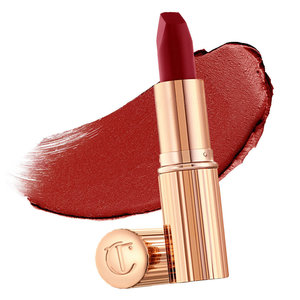 Our 5 Favorite Berry Lipsticks for Winter