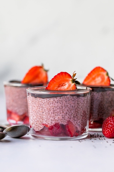 Chocolate-Covered Strawberry Chia Pudding