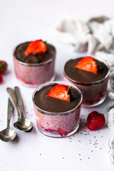 Chocolate-Covered Strawberry Chia Pudding