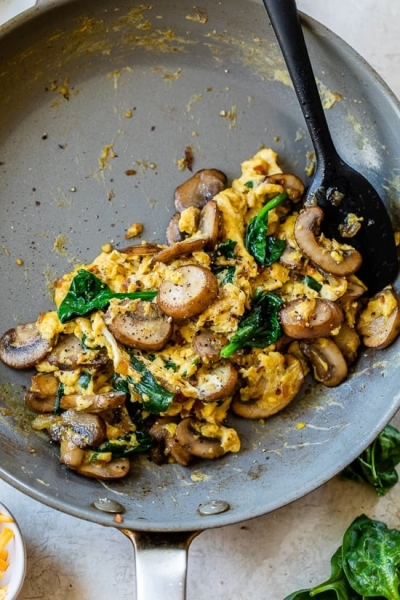 Mushroom-Spinach Scrambled Eggs