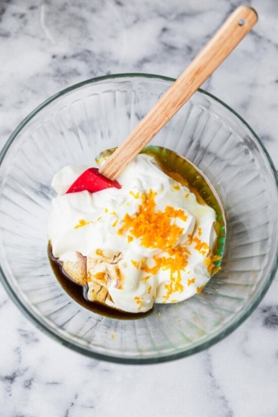 No-Bake Yogurt Pie with Date-Nut Crust